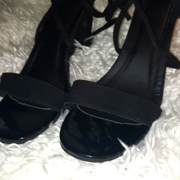 Fancy Black high heels🖤 - Picture 4 of 14